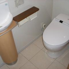 和式から洋式トイレへのリフォームにより機能も清掃性も大満足です！