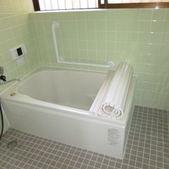 浴室・トイレの改修と共に必要箇所に手すりも設置して安心・快適に過ごせるようになりました。