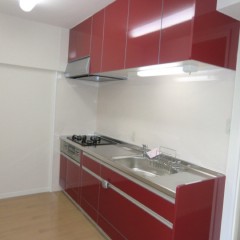 ダイニングキッチンの間仕切壁を撤去して開放感のあるリビングに・・・