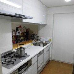 入居以来、２０年以上使い続けてきた水廻りスペースの改修です