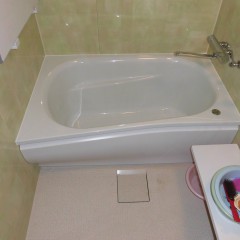 介護保険住宅改修制度を利用し、タイル浴室をユニットバスへ改修しました