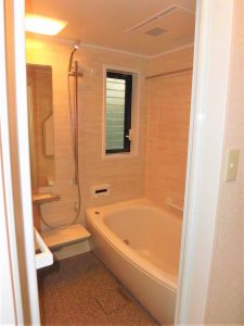 お掃除ラクラクほっカラリ床、お掃除ラクラク排水口とお掃除ラクラク鏡を選びました。お掃除の時短に繋がりました。