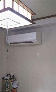 熱気がこもる３階居室も快適になりました。