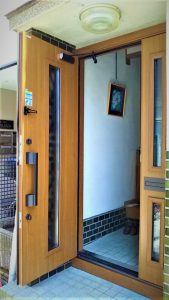 親子ドアで間口が広く、出入りがスムーズになりました。