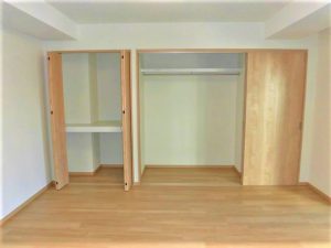 押入をクローゼットに変更したことで、お気に入りのインテリアにマッチしそうです。