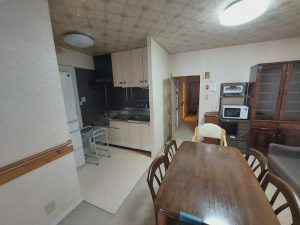 お母様は丁寧にお住まいになられていましたが、経年劣化がみられます。