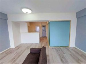 いつでも遊びに来てもらえるように和室を作りました。目隠しはロールスクリーンで。