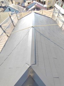 屋根カラーベスト塗装（３工程） 漏水の心配なく安心して暮らせます