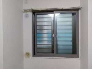 北に面した室内は結露に悩まされていました　今年の冬は内窓効果が楽しみです